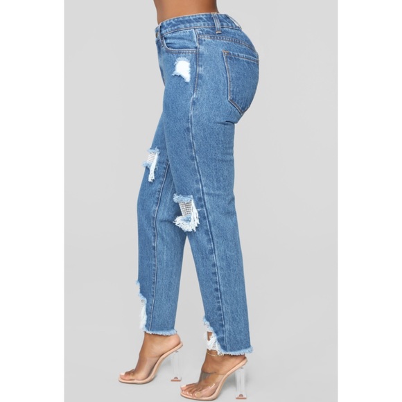 Fashion Nova’ A Girl’s Best Friend Boyfriend Jean - Picture 6 of 8